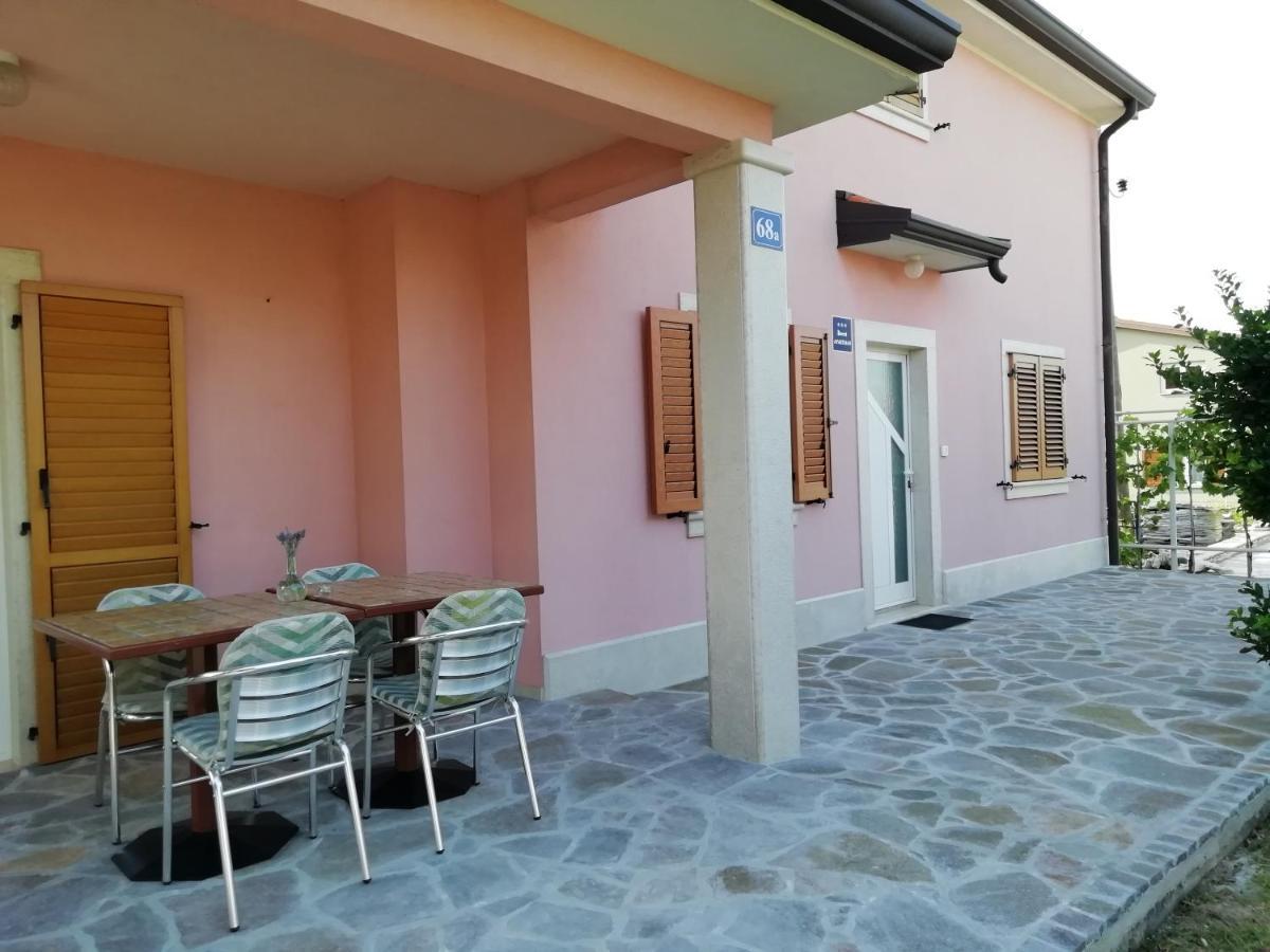 Apartmani Vesna Buje Luaran gambar