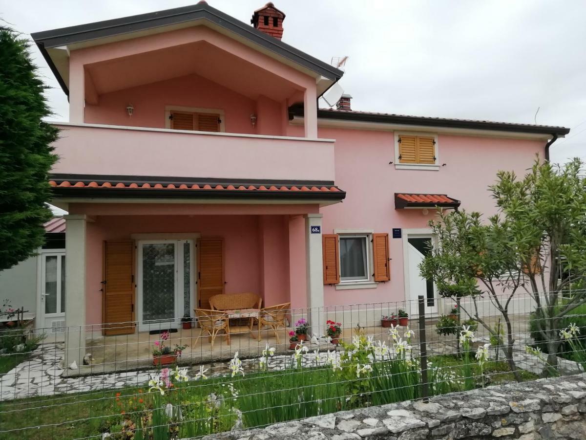 Apartmani Vesna Buje Luaran gambar